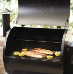 Traeger Pro 575 Black WiFi-Enabled Pellet Grill 30 Traeger Pro 575 Black WiFi-Enabled Pellet Grill -Outdoor Garden Living 088647 5