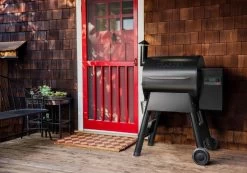 Traeger Pro 575 Black WiFi-Enabled Pellet Grill 34 Traeger Pro 575 Black WiFi-Enabled Pellet Grill -Outdoor Garden Living 088647 5 074e04e5 d106 4bcc b7a6 d573eda69896