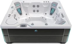 Hot Spring Highlife Collection Grandee Hot Tub