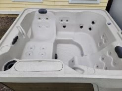 Freeflow Spas Excursion Sport Hot Tub -Outdoor Garden Living 098001 3