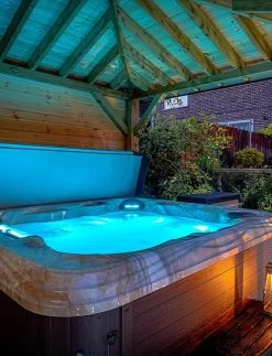 Artesian Spas 860B Deluxe Class South Seas Portable Hot Tub -Outdoor Garden Living 860L 4 719805dd 851e 4faf 9a15 e75fd46afb9d