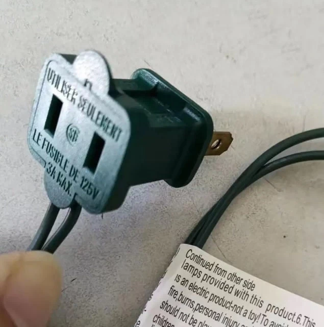 48" LED Animation Waving Santa Yard Decoration With Durable Steel Frame 8 48" LED Animation Waving Santa Yard Decoration With Durable Steel Frame - Image 6