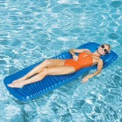 Aquaria Rolling Lounge™ Pool Float