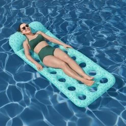 BWT Comfort Plush™ Floating Mat From Bestway