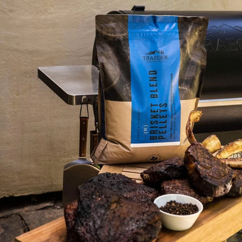 Traeger Limited Edition Brisket Blend Wood Pellets 18 Lb. Bag 5 Traeger Limited Edition Brisket Blend Wood Pellets 18 Lb. Bag - Image 3