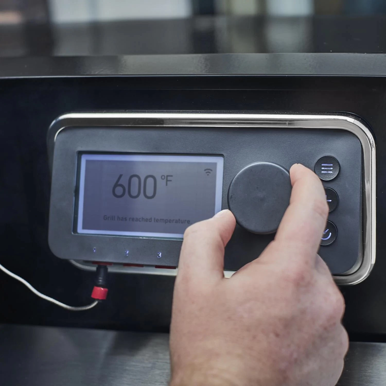 Weber SmokeFire EX4 Wood Fired Pellet Grill 16 Weber SmokeFire EX4 Wood Fired Pellet Grill - Image 14