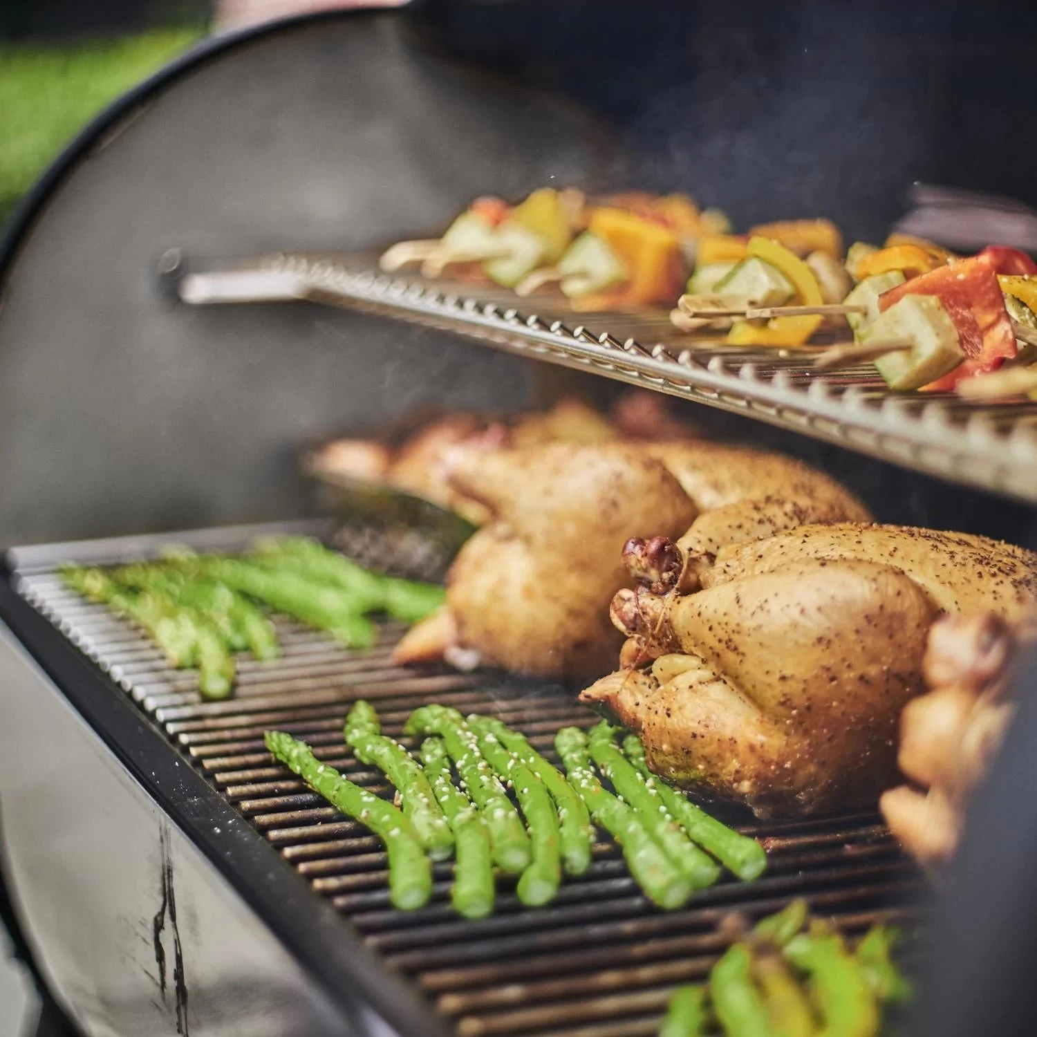 Weber SmokeFire EX4 Wood Fired Pellet Grill 19 Weber SmokeFire EX4 Wood Fired Pellet Grill - Image 17