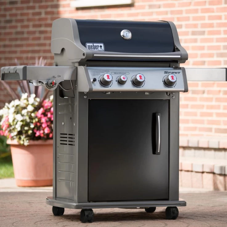 Weber Spirit E-330 Propane Gas Grill 6 Weber Spirit E-330 Propane Gas Grill - Image 4