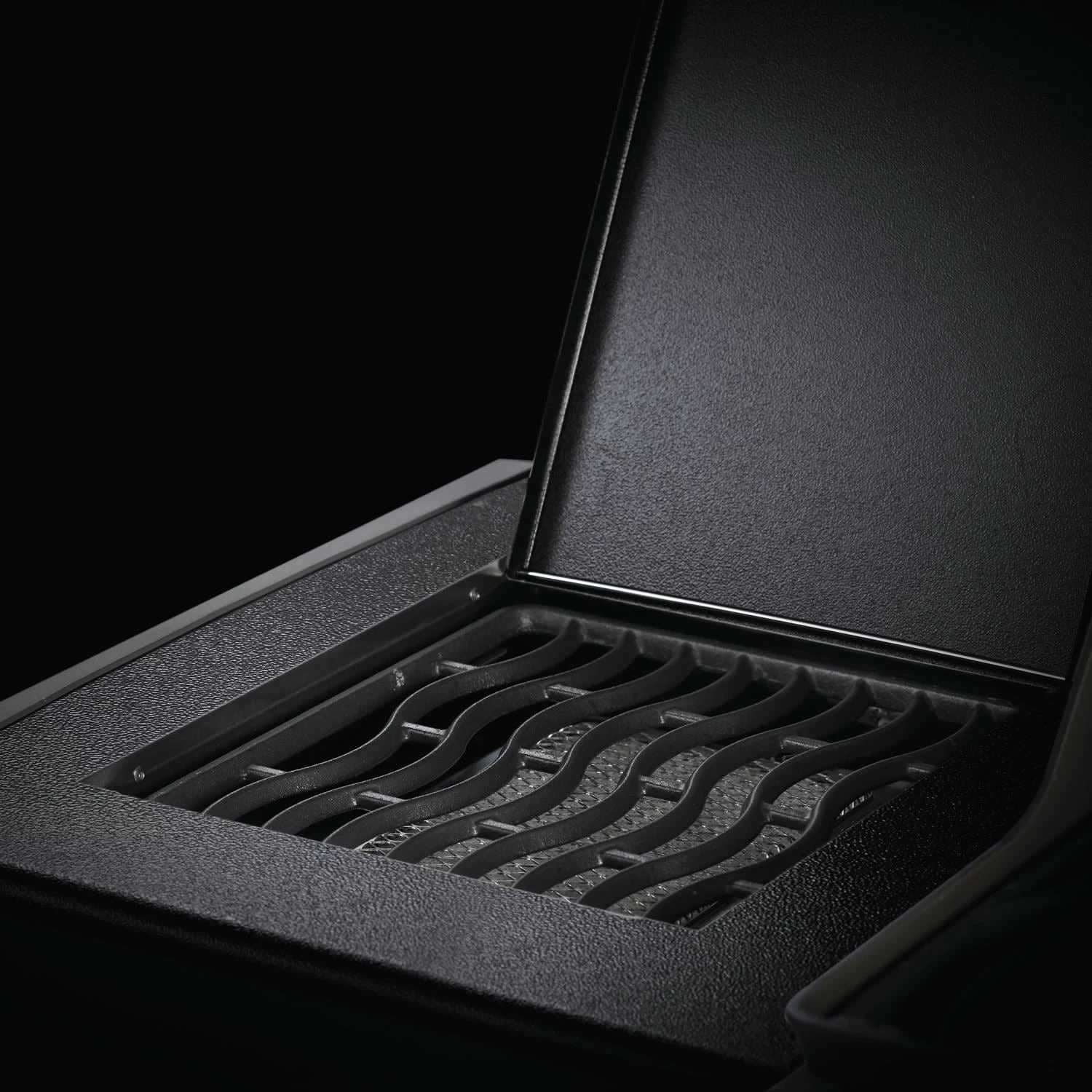 Napoleon Rogue® XT 525 Series With Infrared Side Burner 17 Napoleon Rogue® XT 525 Series With Infrared Side Burner - Image 15