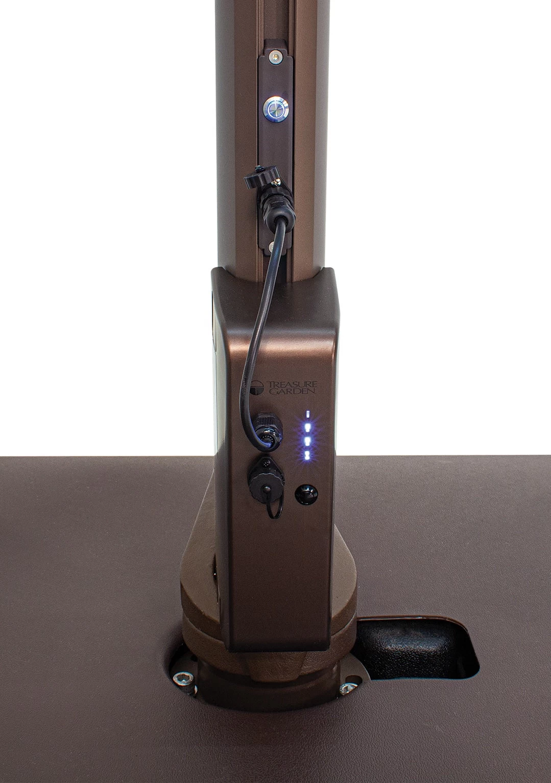 13' Starlux Collar Tilt Market Umbrella In A Bronze Frame With A Sahara Stripe Canopy 10 13' Starlux Collar Tilt Market Umbrella In A Bronze Frame With A Sahara Stripe Canopy - Image 8